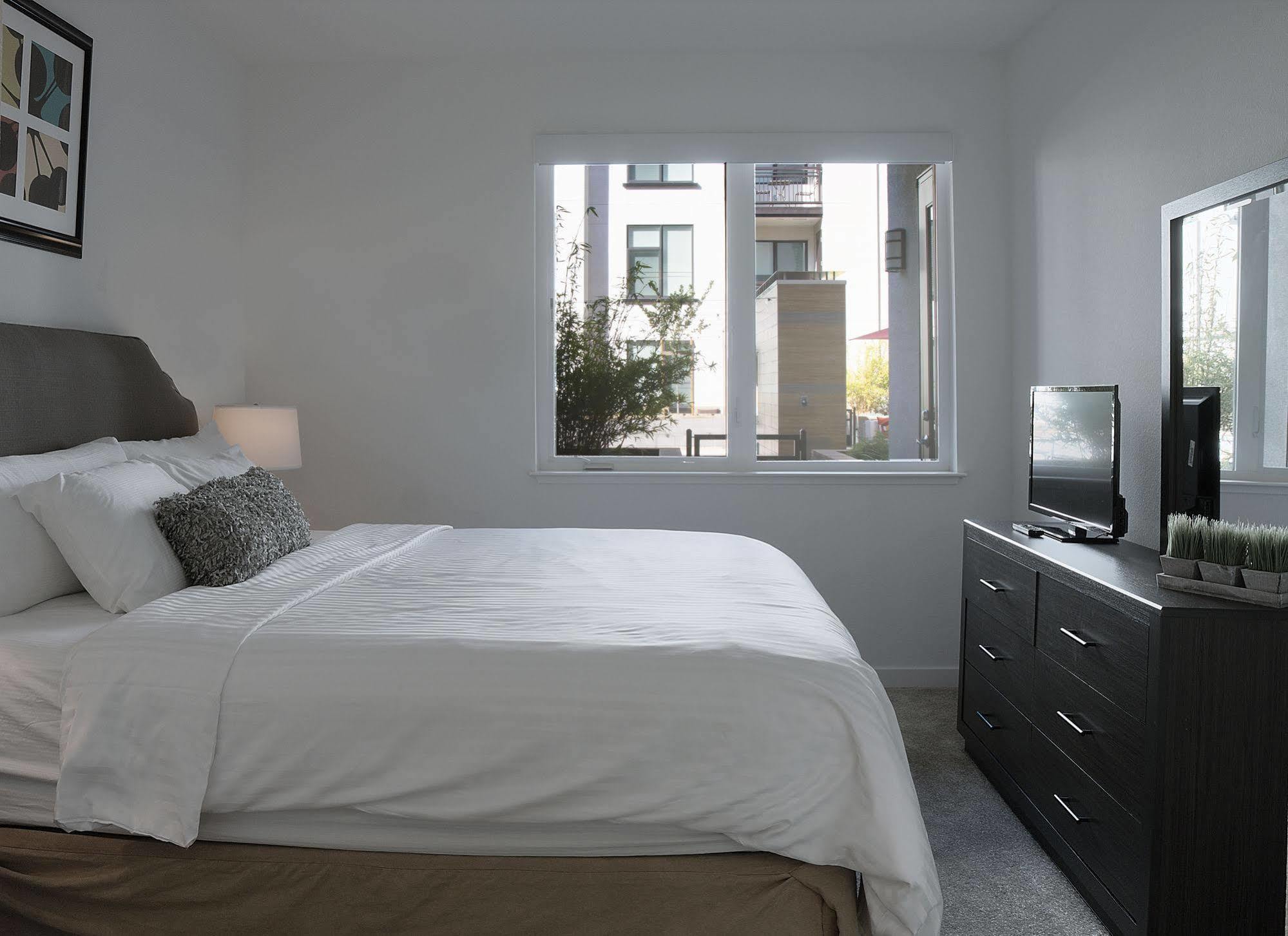 Apartamento Oakwood Mountain View Exterior foto